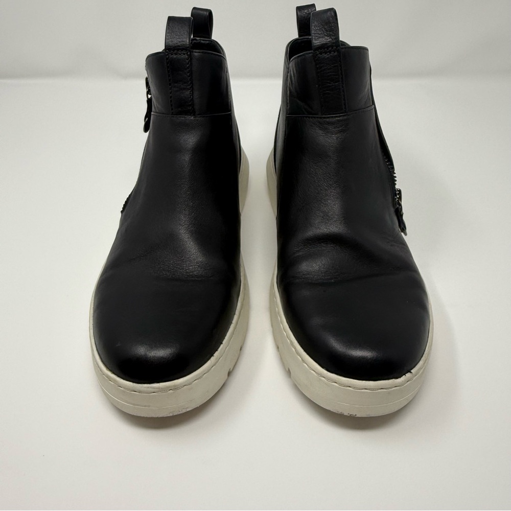 Vionic Women's Ankle Booties Shoes Brinkley Black Leather Side Zip Size 7.5